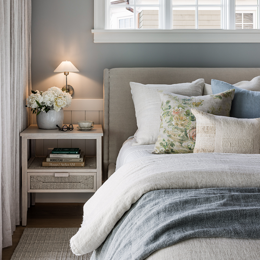 Hackney Single Sconce