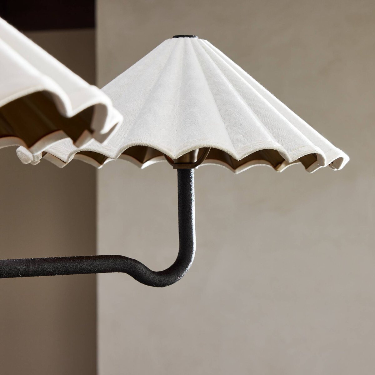 Corvina Chandelier
