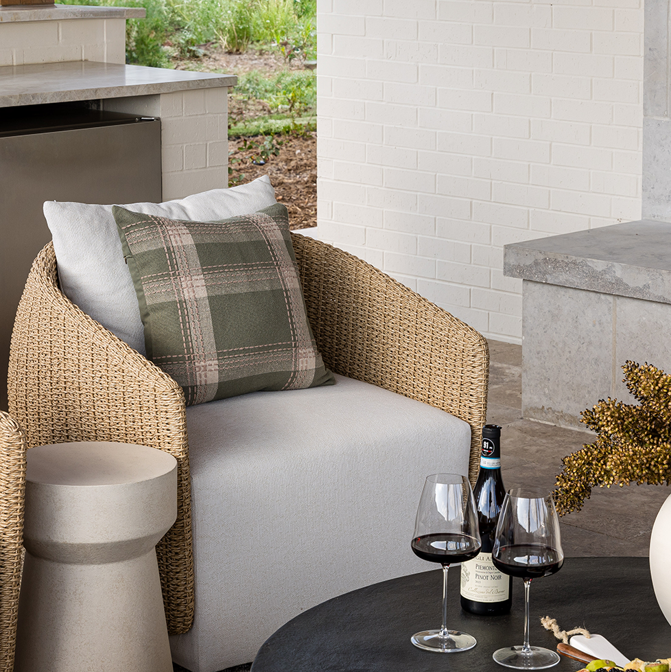 Haven Outdoor Swivel Chair