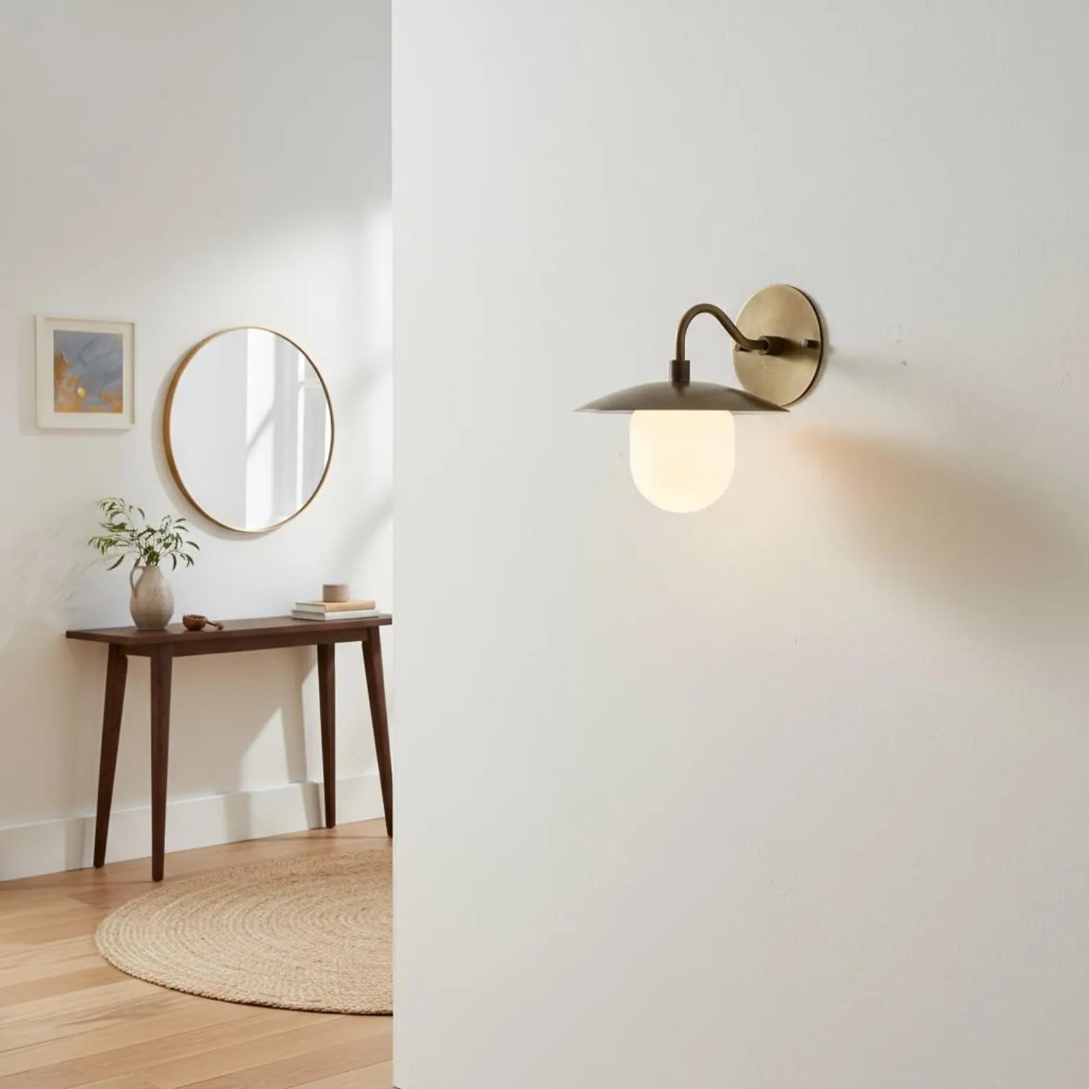 Hollen Sconce