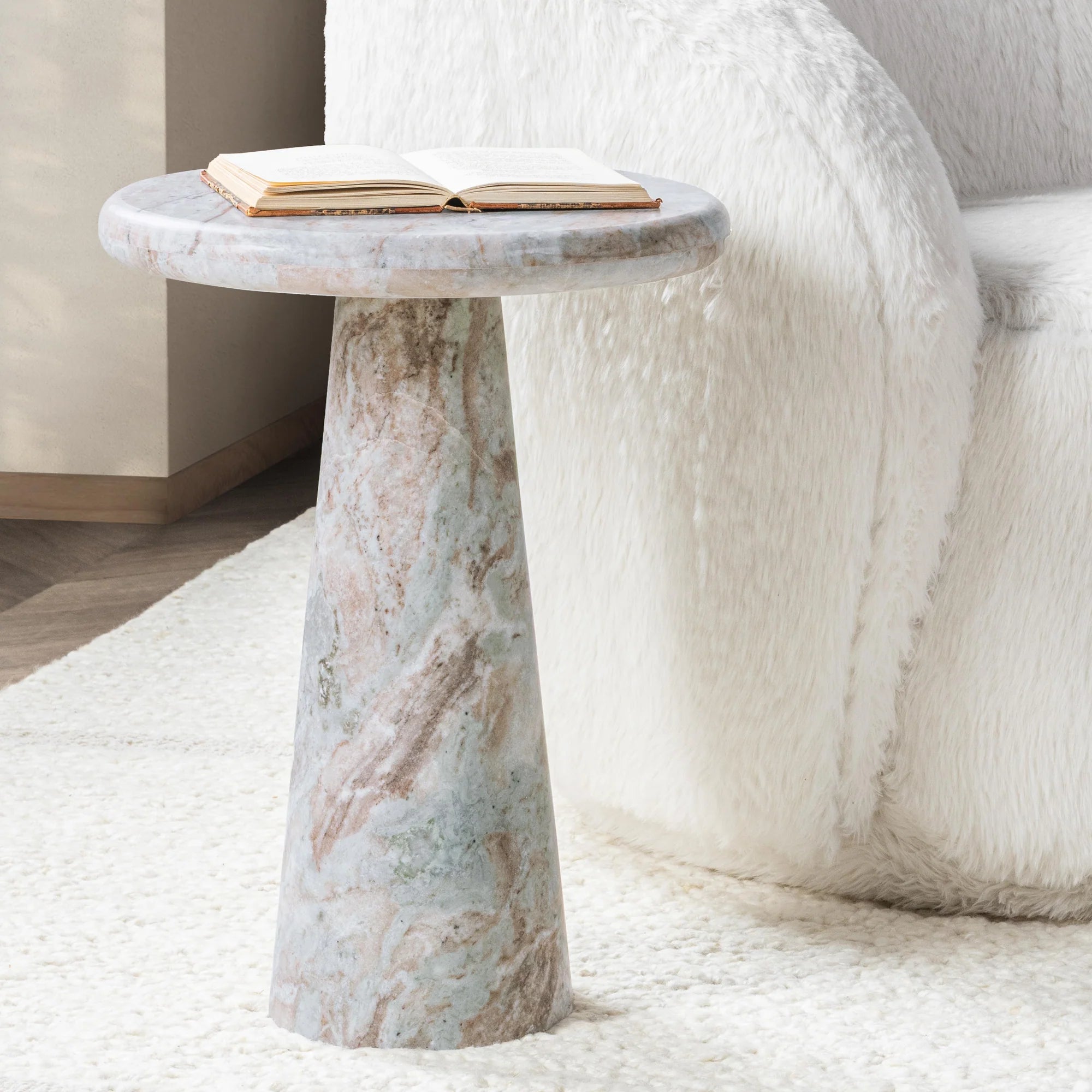 Huxlen Round Accent Table