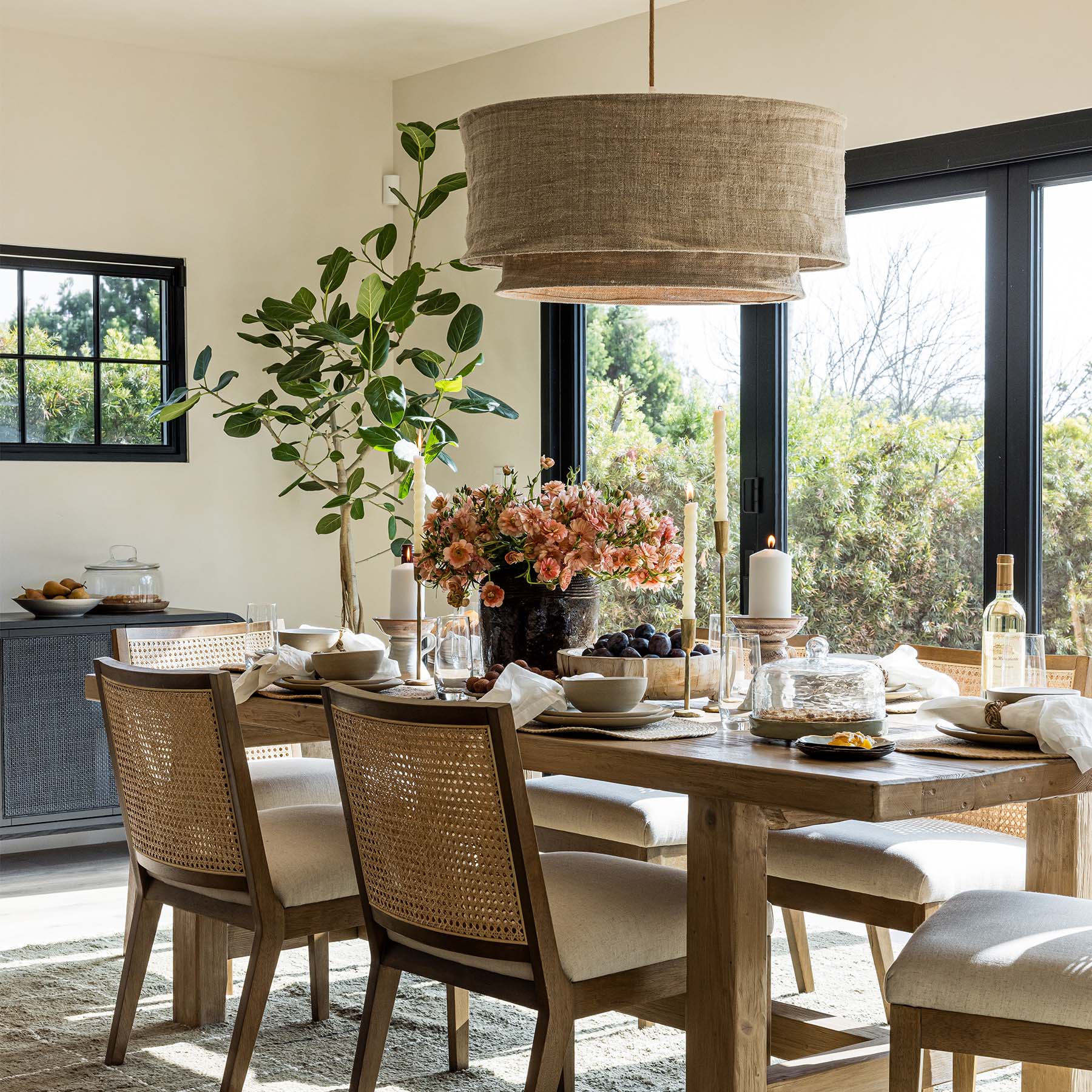 Kammie Tray With Cloche