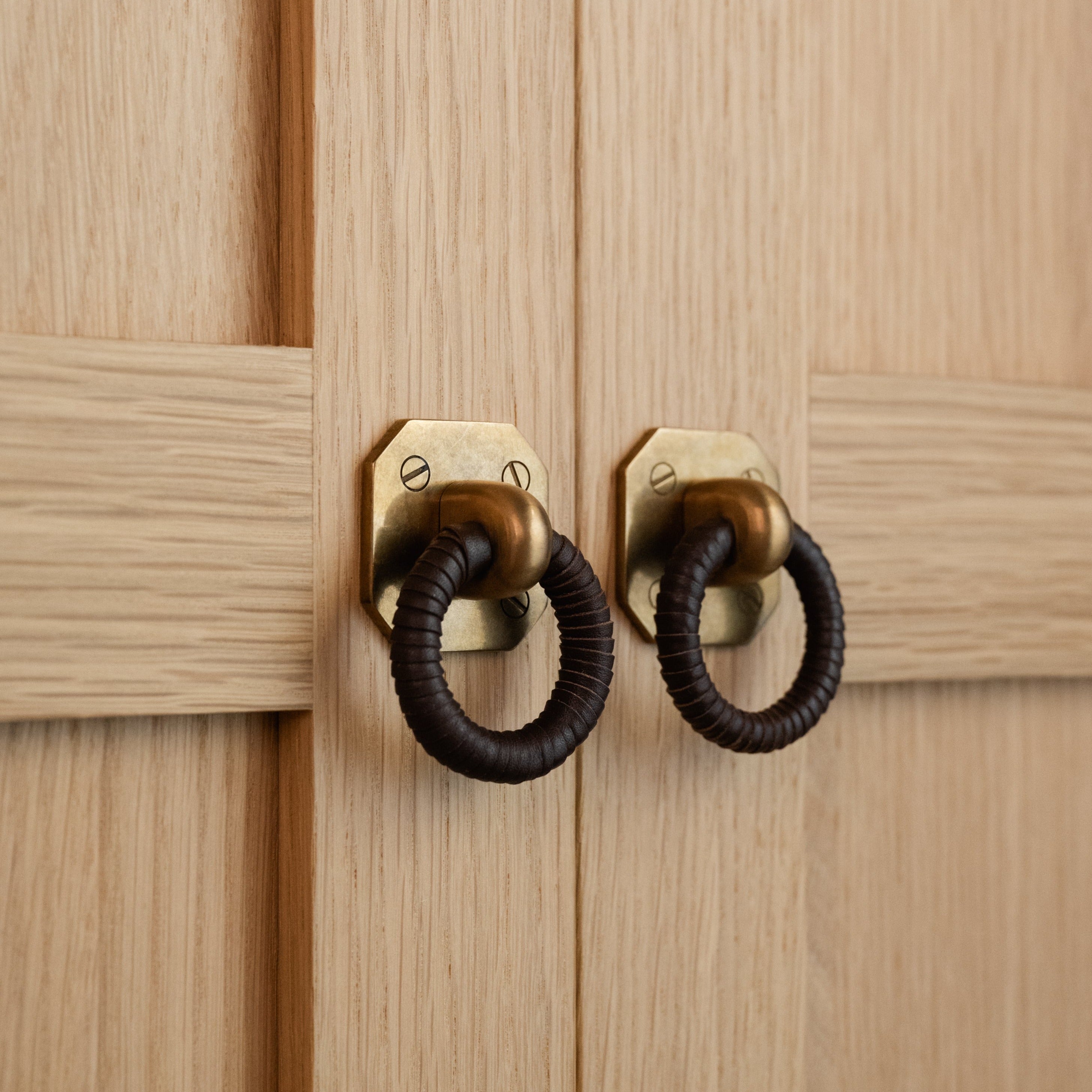 Monterey Backplate - Pure Salt