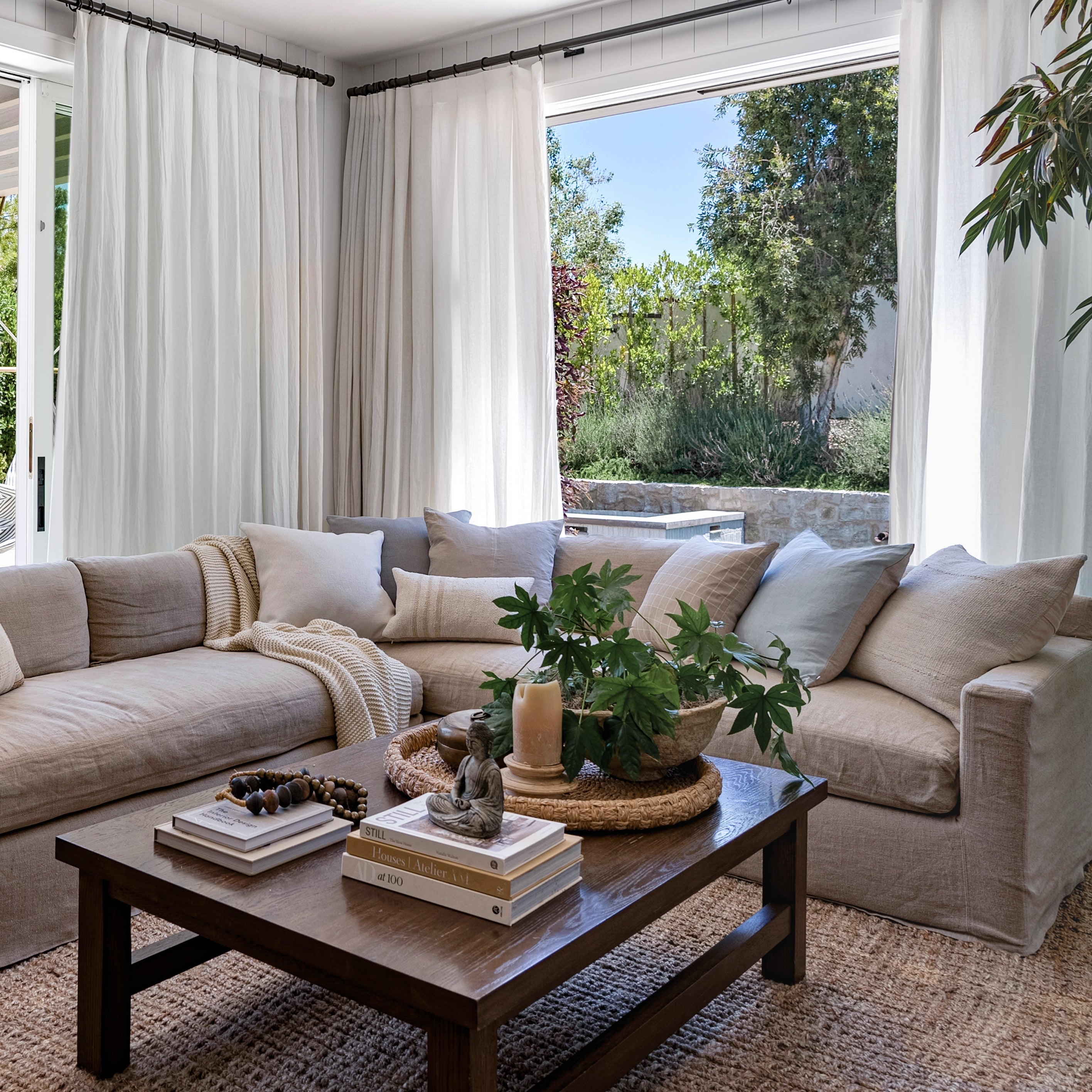 Bend Pillow - Pure Salt