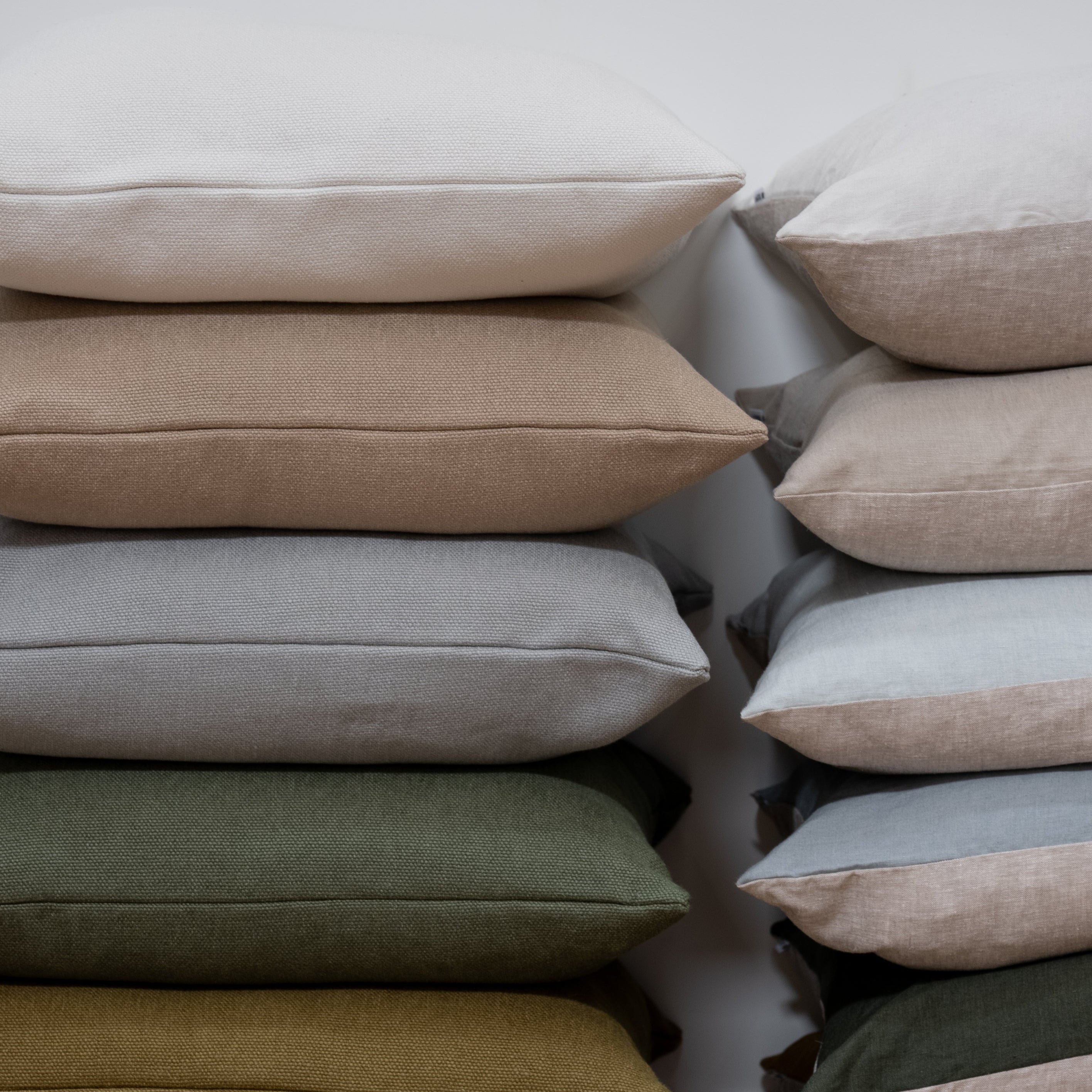 Bend Pillow - Pure Salt