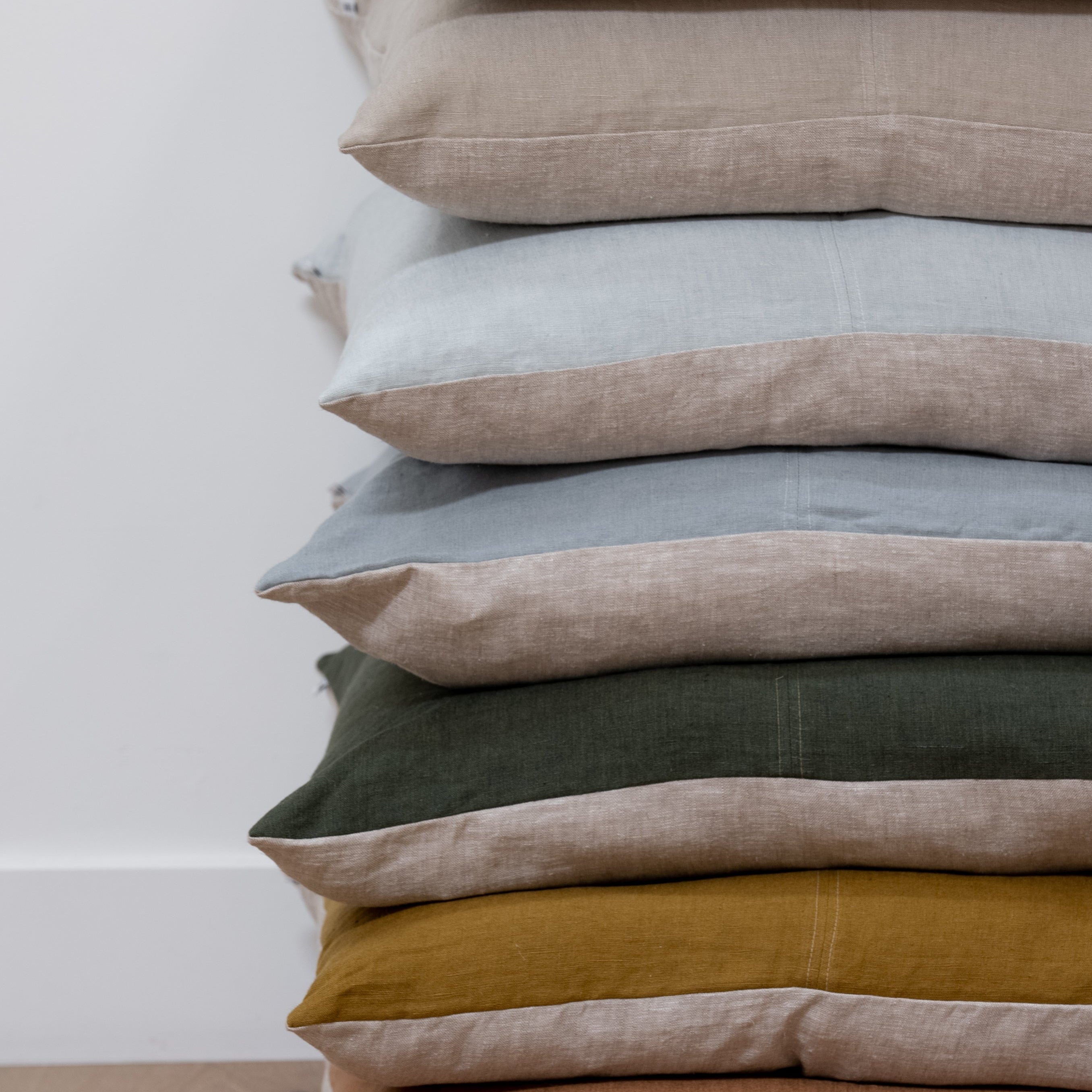 Eugene Pillow - Pure Salt