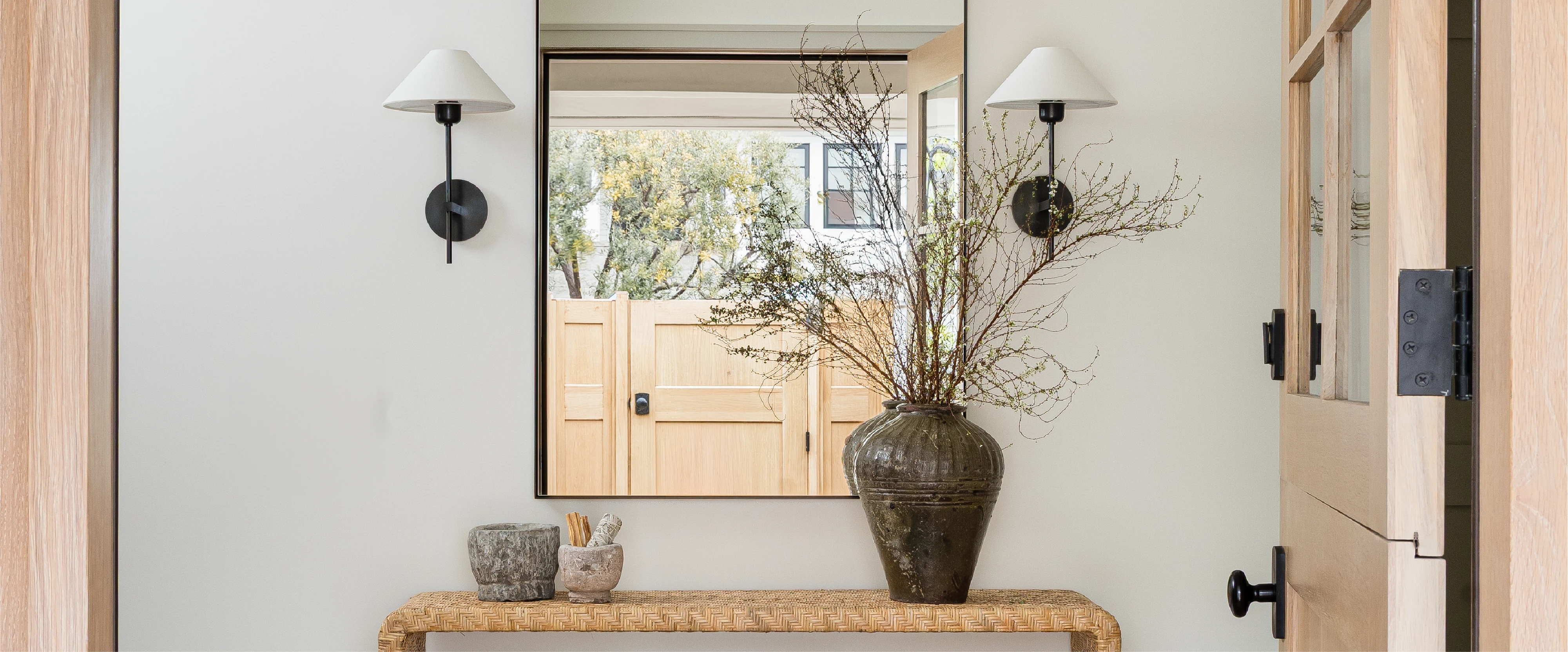 A photo of a front door and entryway 