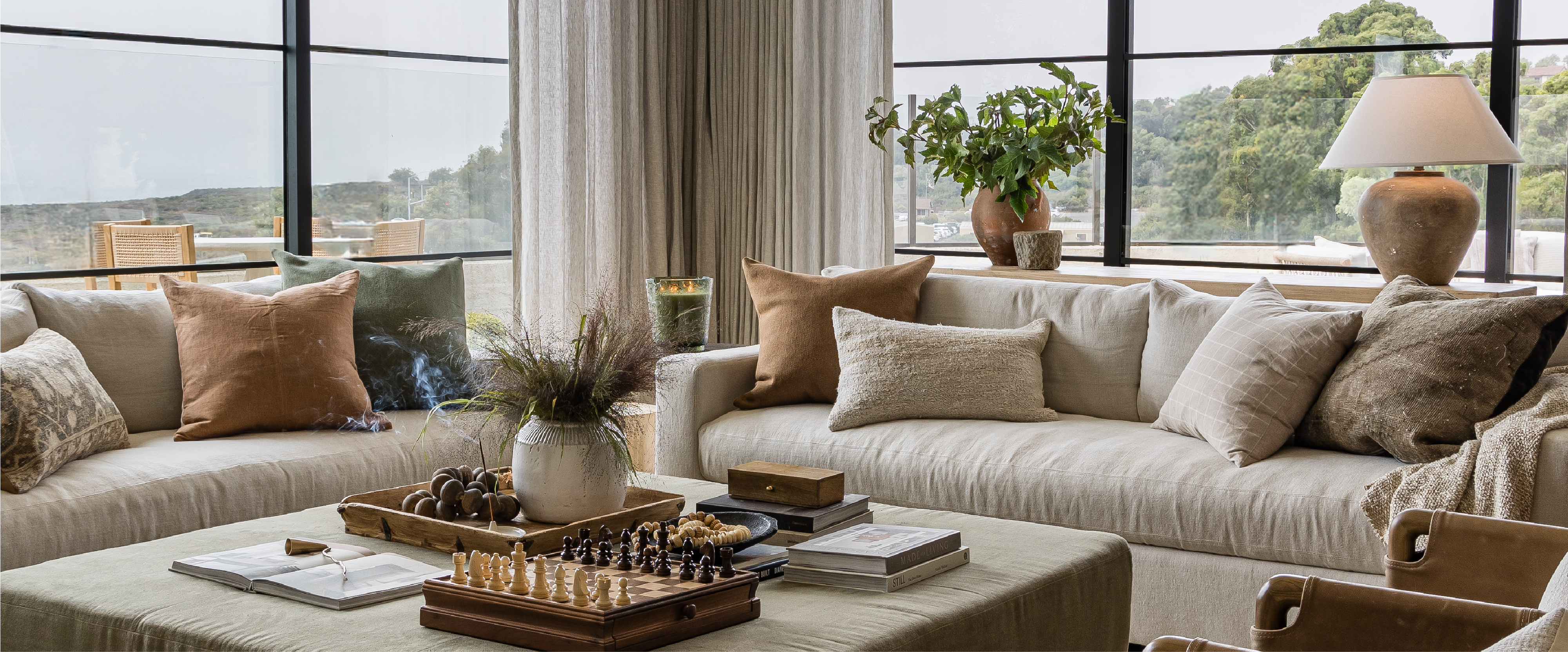 A photo of a living room seating are