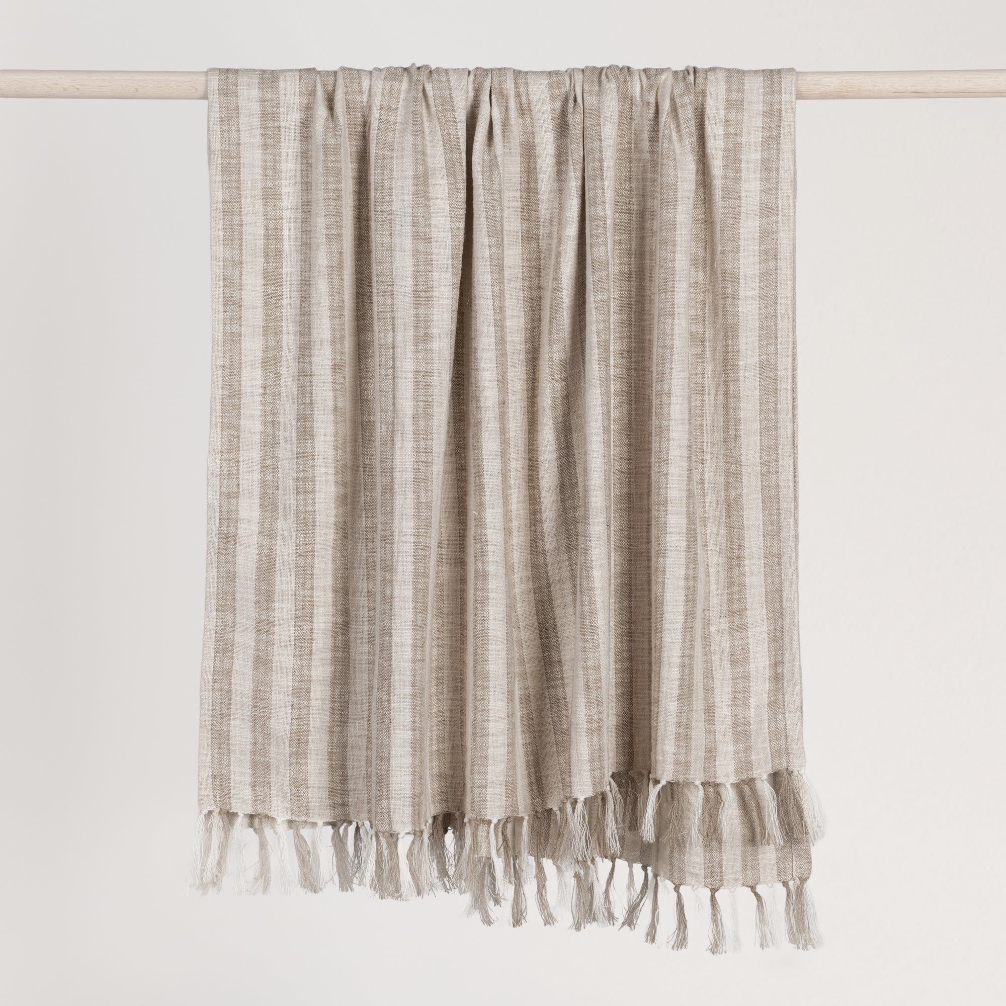 Lona Throw- Ivory 