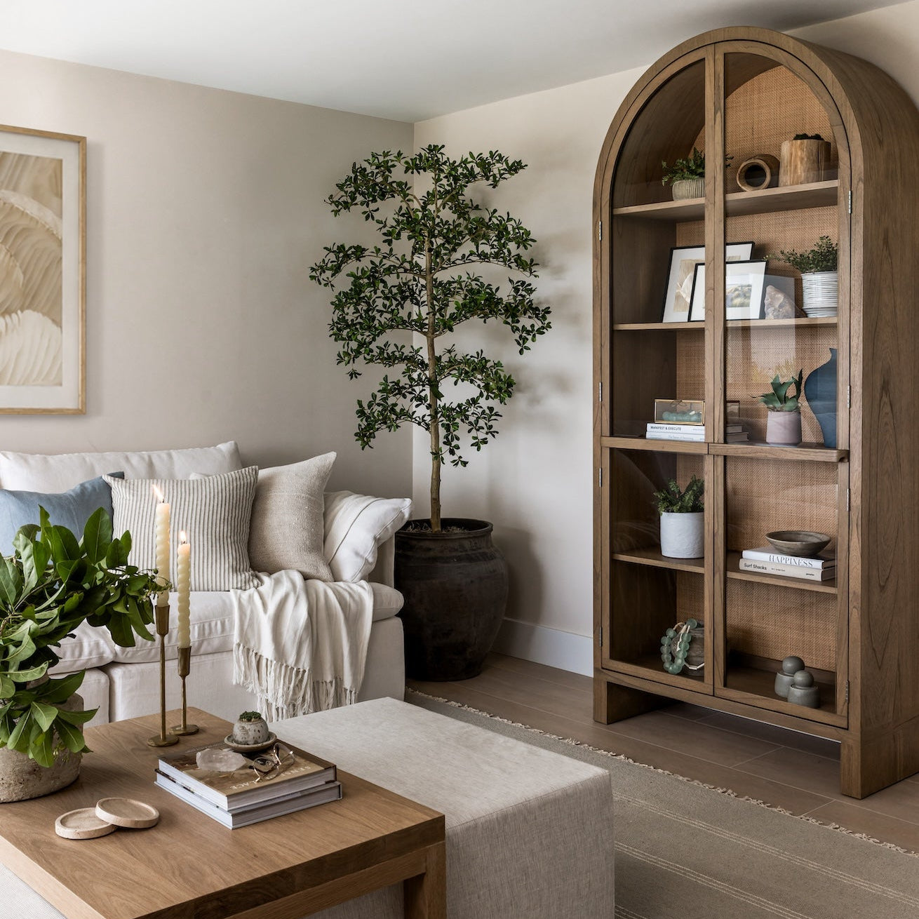 Alana Cabinet